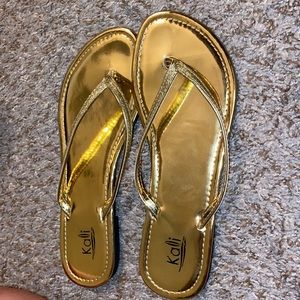 Sparkly gold flip flops - 8